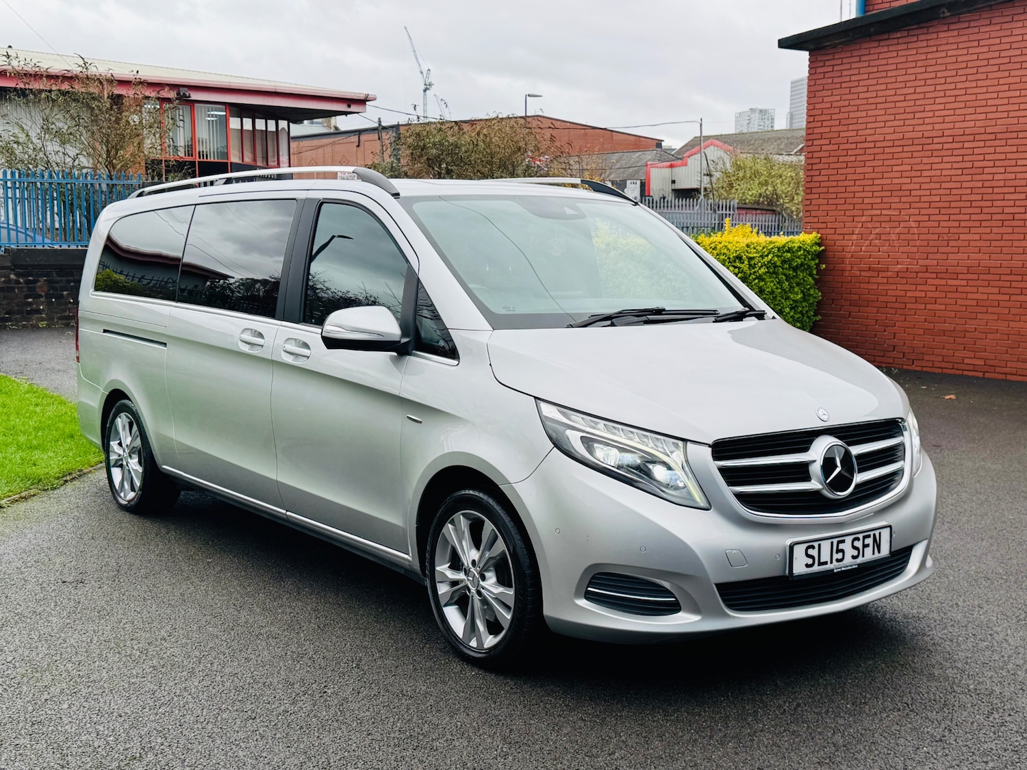 Used Mercedes-Benz V-Class 2015 for sale - 76749054: Photo 8