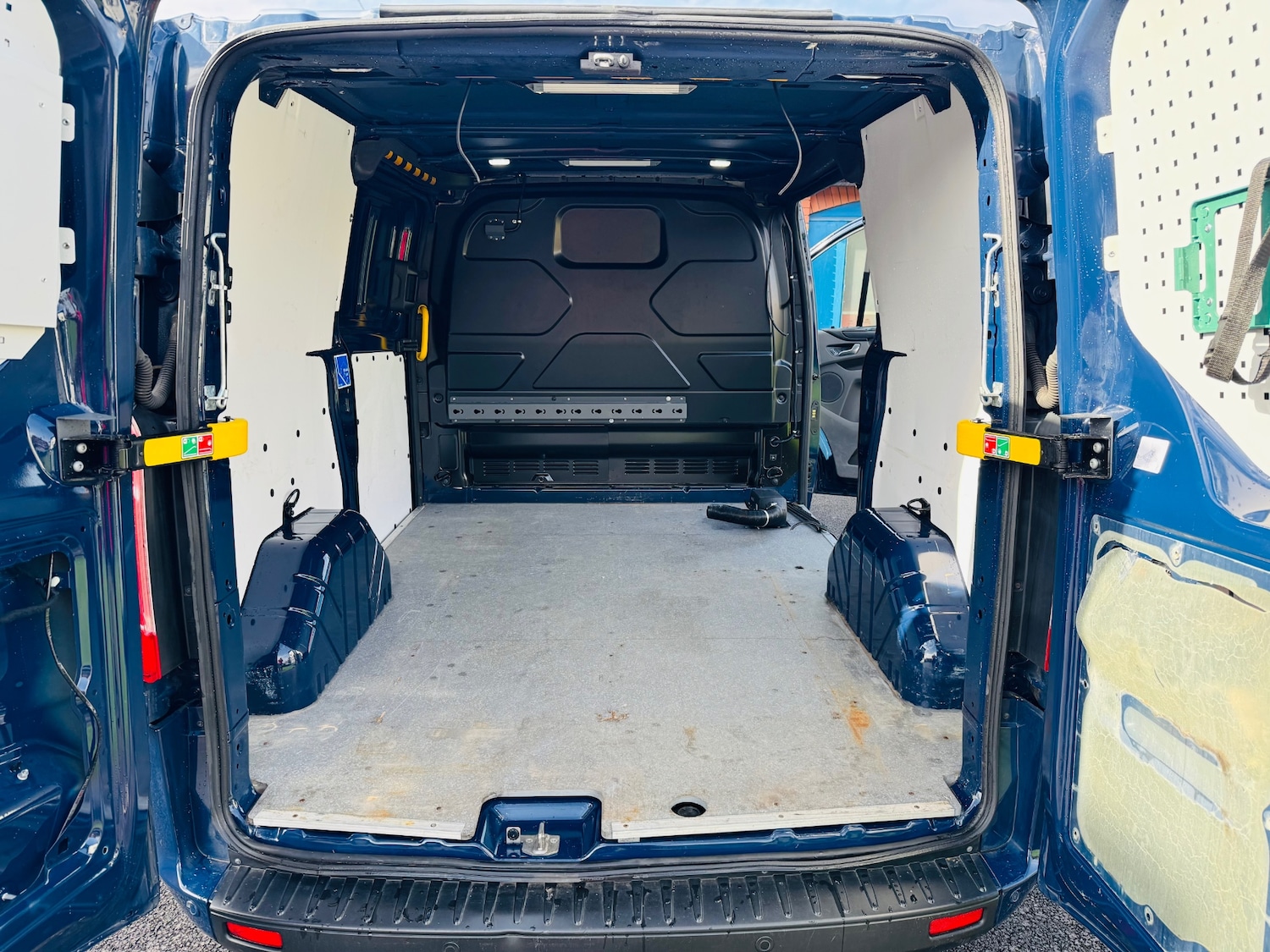 Used Ford Transit Custom 2018 for sale - 76626083: Photo 5