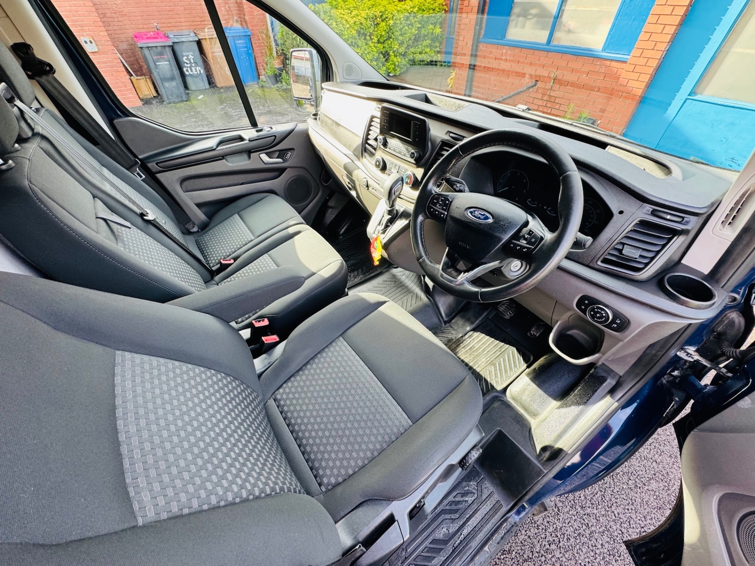 Used Ford Transit Custom 2018 for sale - 76626083: Photo 6
