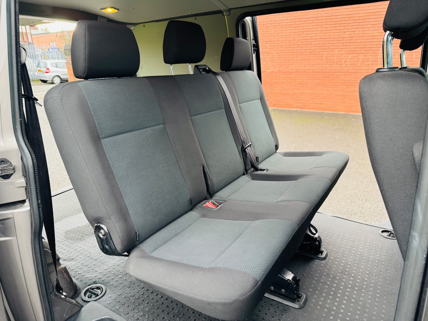 Used Volkswagen Transporter 2017 for sale - 77272429: Photo 16