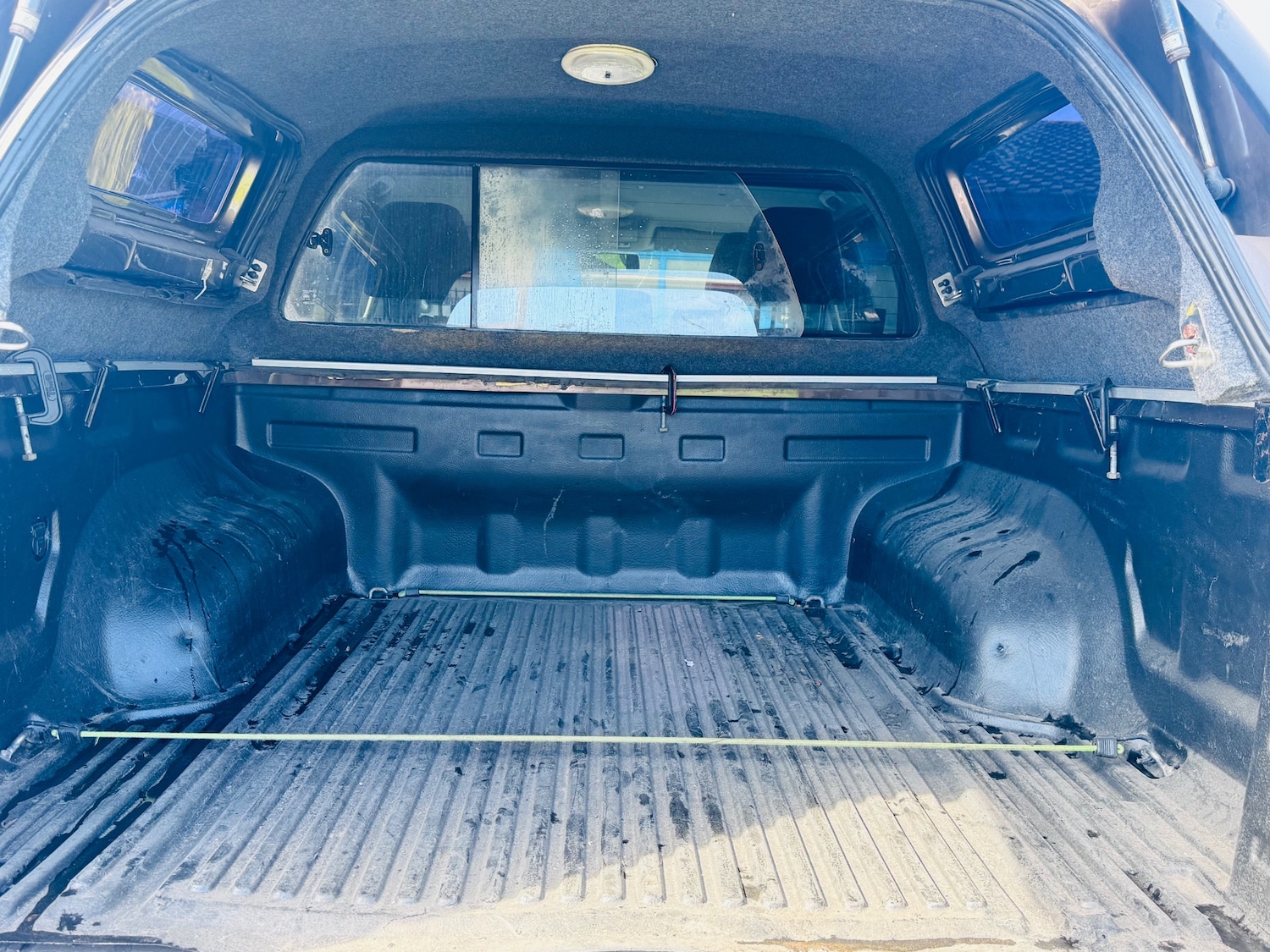 Used Volkswagen Amarok 2013 for sale - 78152675: Photo 14