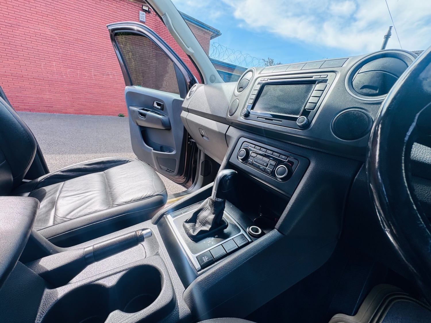 Used Volkswagen Amarok 2013 for sale - 78152675: Photo 16