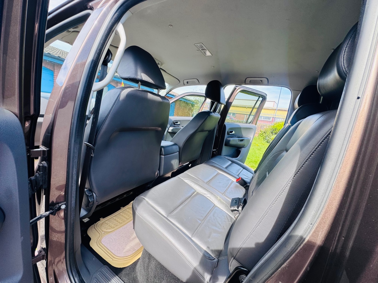 Used Volkswagen Amarok 2013 for sale - 78152675: Photo 8