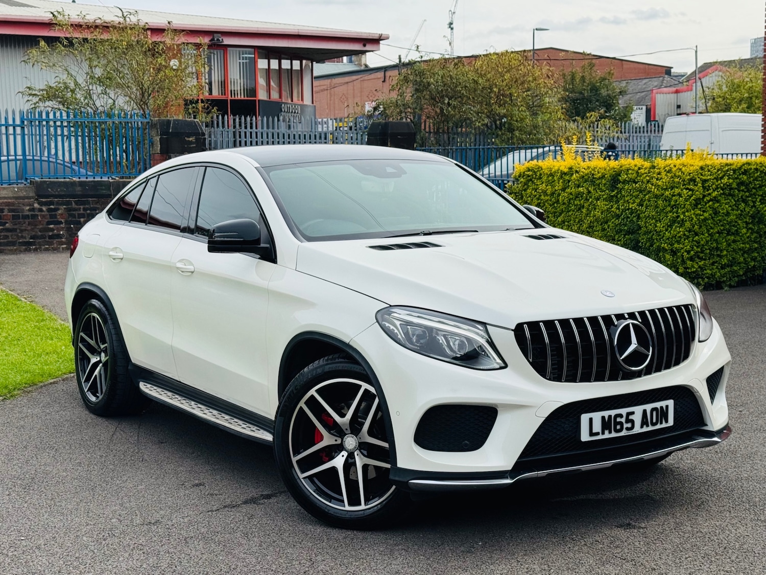 Used Mercedes-Benz GLE-Class 2015 for sale - 76102796: Photo 2
