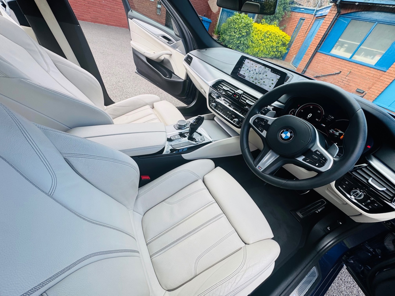 Used BMW 5 Series 2017 for sale - 76321656: Photo 16