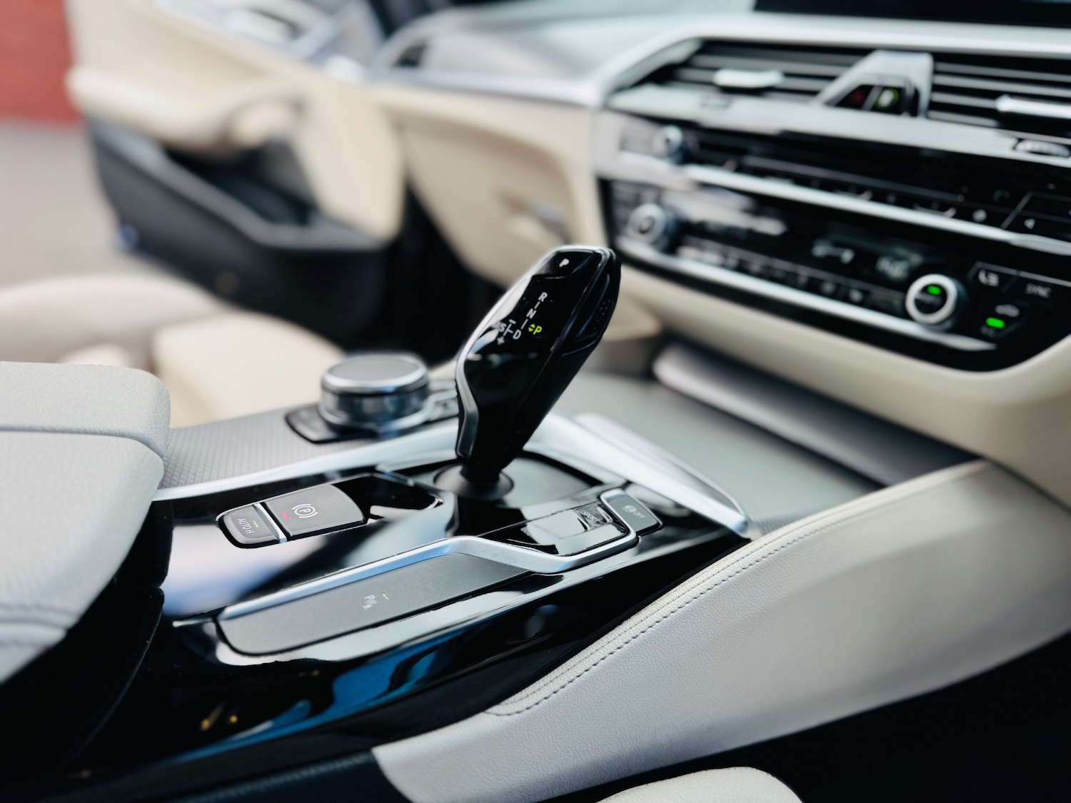 Used BMW 5 Series 2017 for sale - 76321656: Photo 19