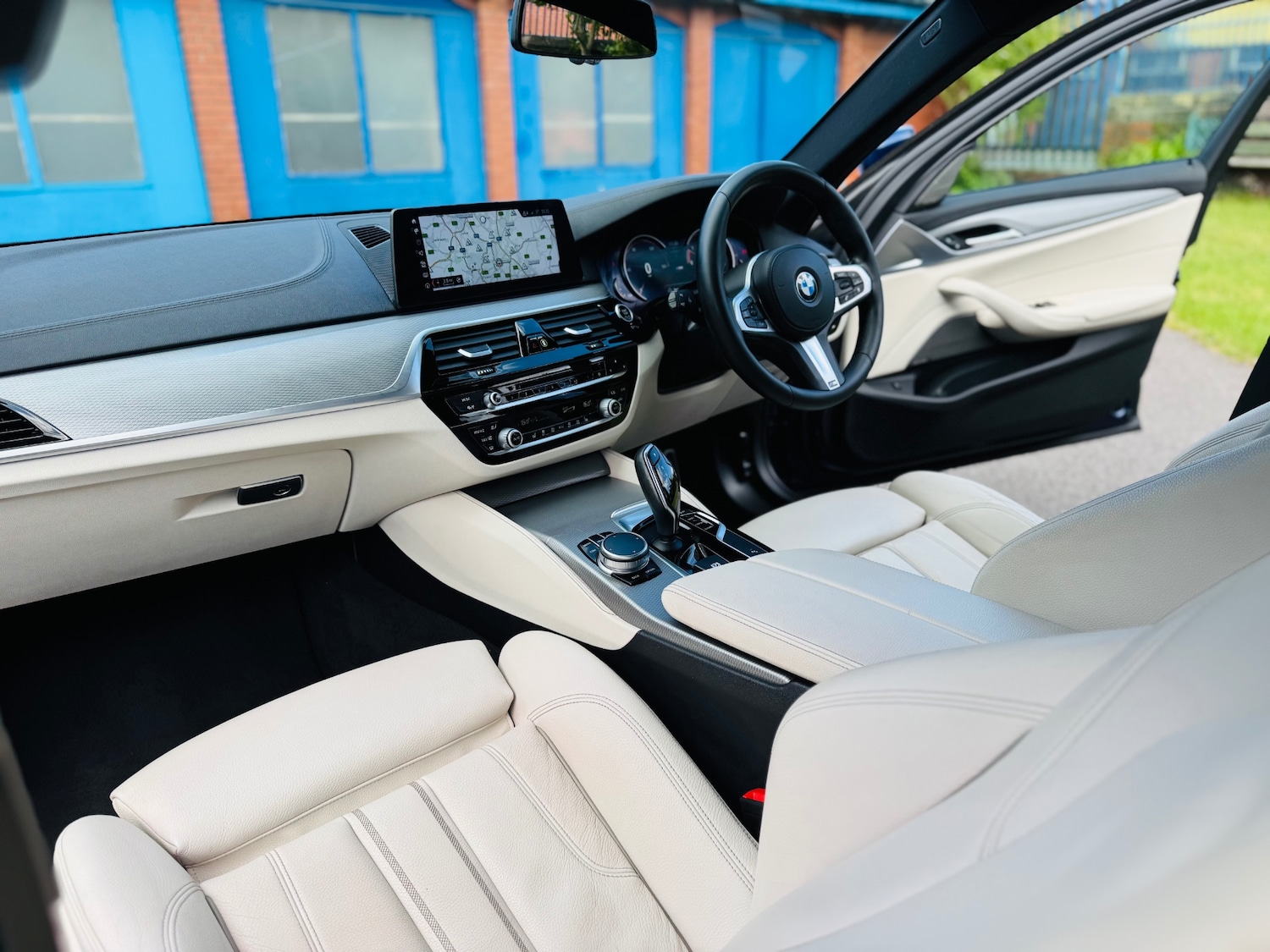 Used BMW 5 Series 2017 for sale - 76321656: Photo 20