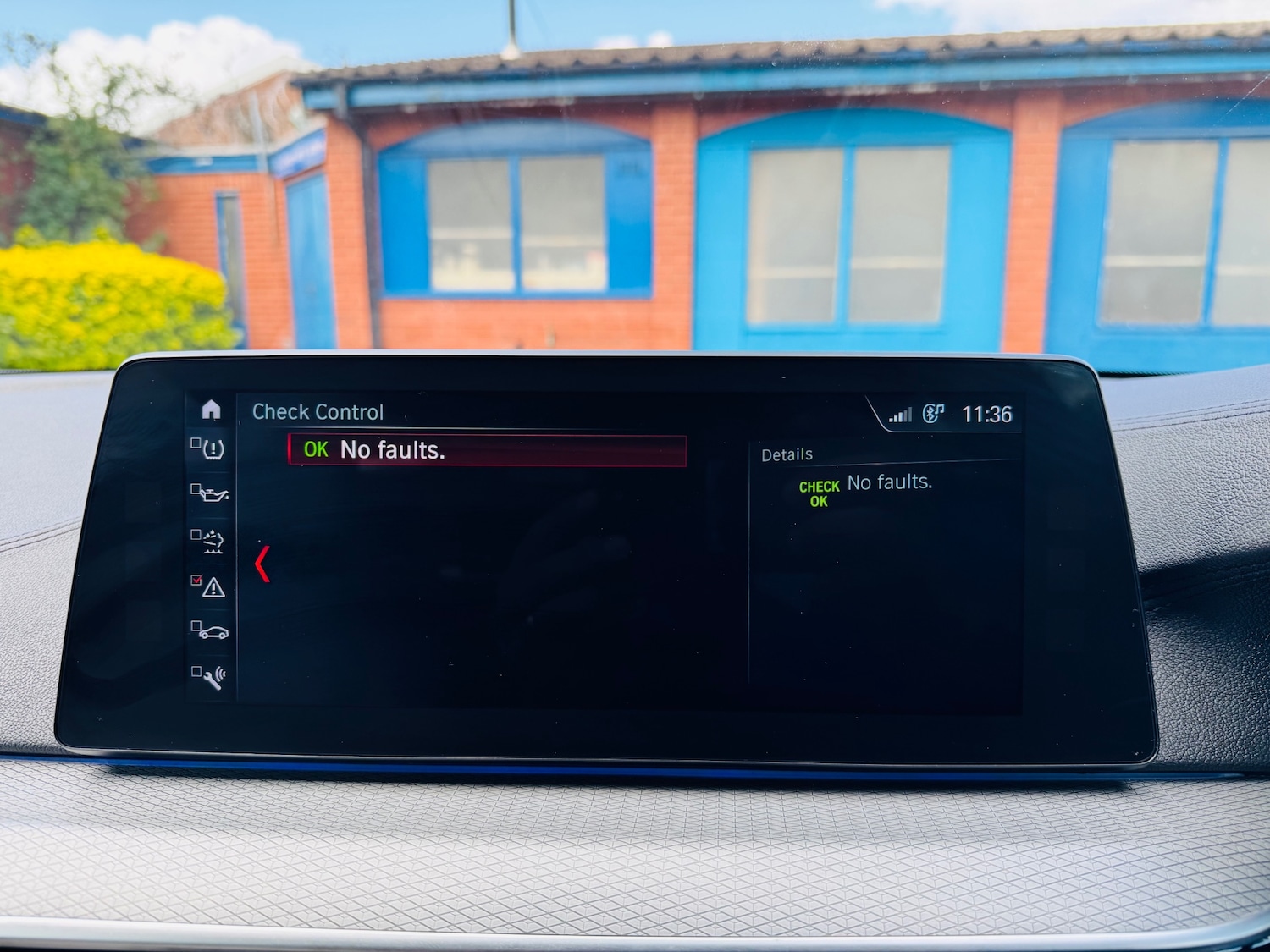 Used BMW 5 Series 2017 for sale - 76321656: Photo 25