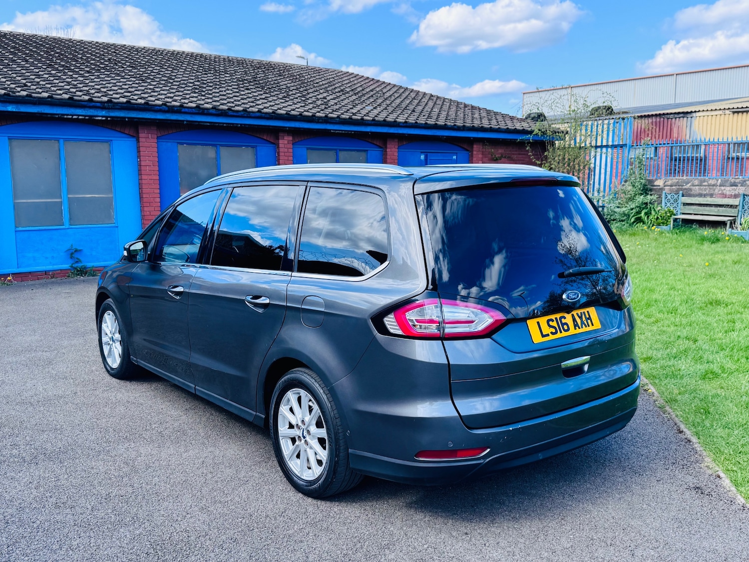 Used Ford Galaxy 2016 for sale - 78199055: Photo 4