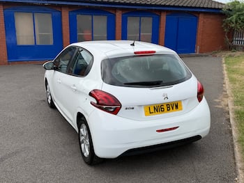 Used Peugeot 208 2016 for sale - 79709744: Photo