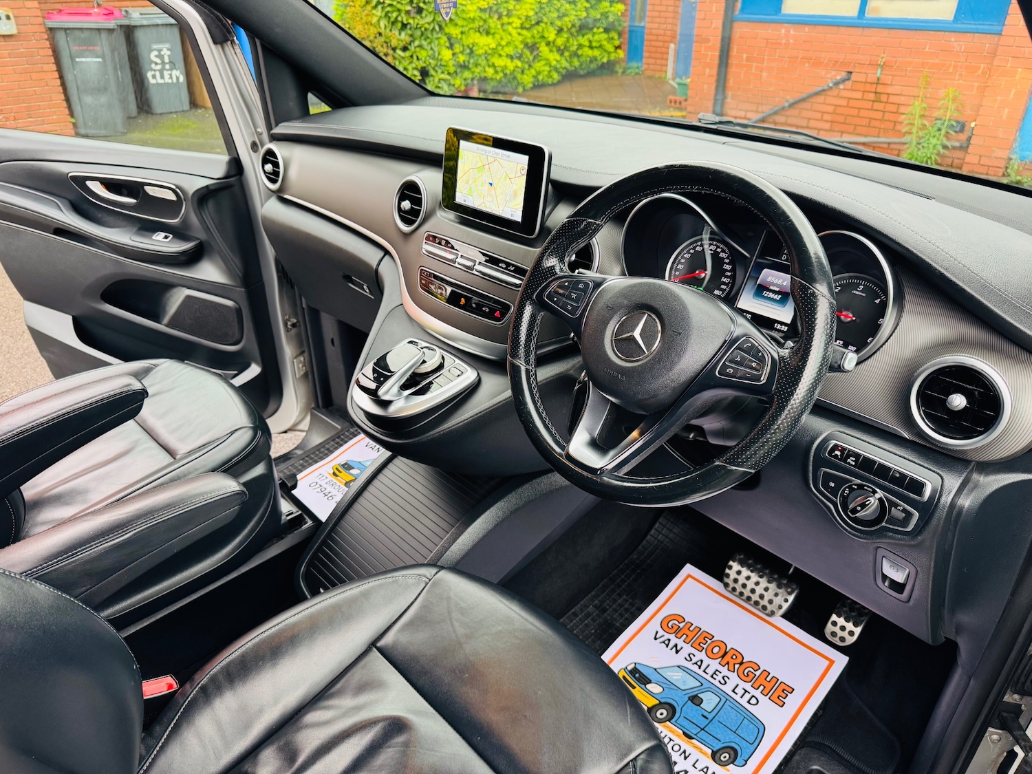 Used Mercedes-Benz V-Class 2015 for sale - 76544337: Photo 20