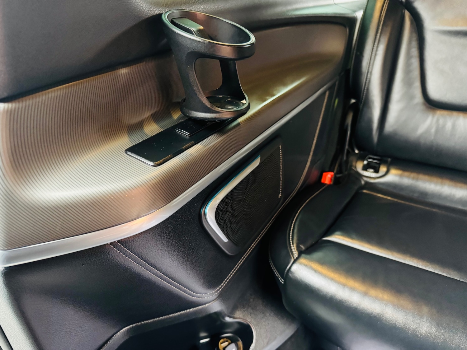 Used Mercedes-Benz V-Class 2015 for sale - 76544337: Photo 28