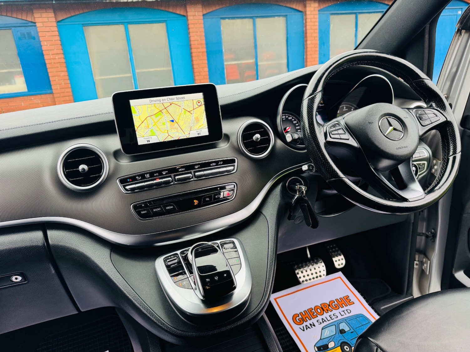 Used Mercedes-Benz V-Class 2015 for sale - 76544337: Photo 7