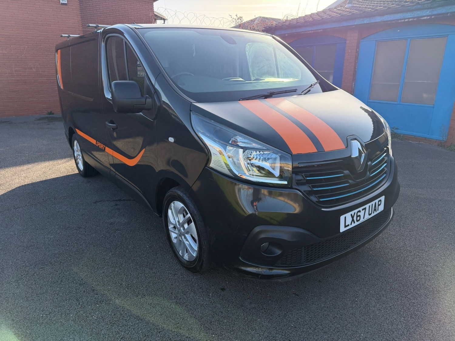 Used Renault Trafic 2017 for sale - 77979117: Photo 3