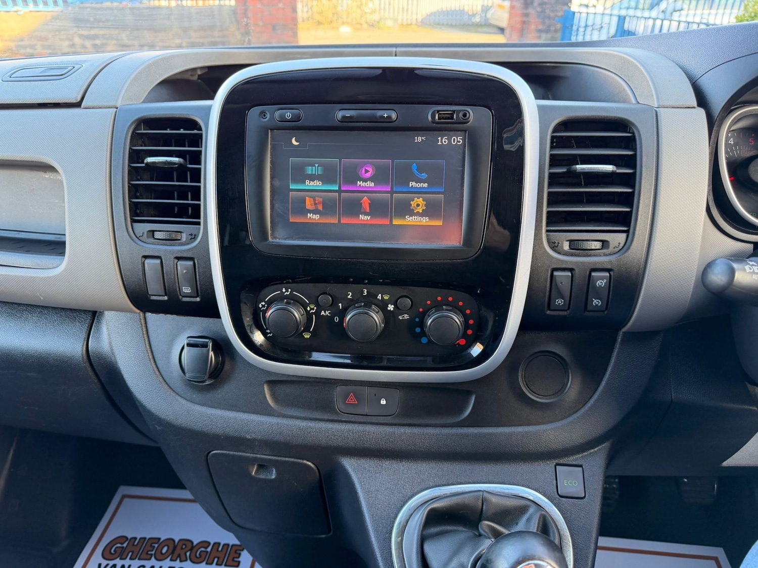 Used Renault Trafic 2017 for sale - 77979117: Photo 8