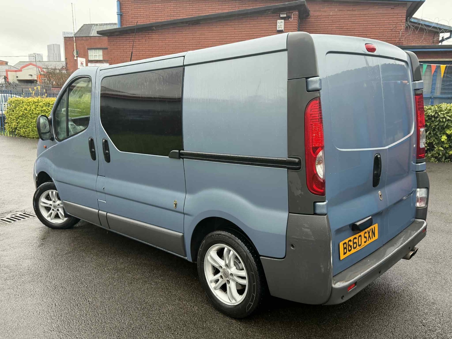 Used Vauxhall Vivaro 2011 for sale - 77998787: Photo 3