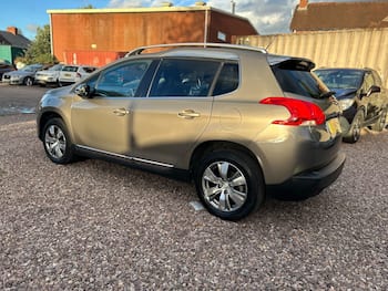 Used Peugeot 2008 2014 for sale - 79780528: Photo