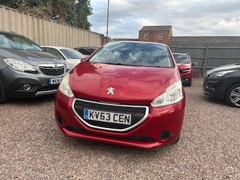 Used Peugeot 208 2013 for sale - 79440800: Photo