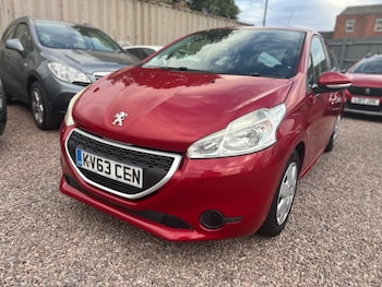 Used Peugeot 208 2013 for sale - 79440800: Photo