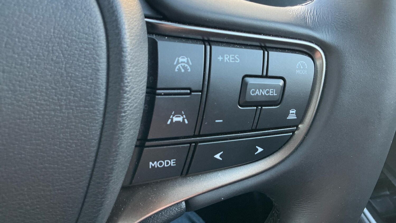 Used Lexus UX 2024 for sale - 77305029: Photo 34