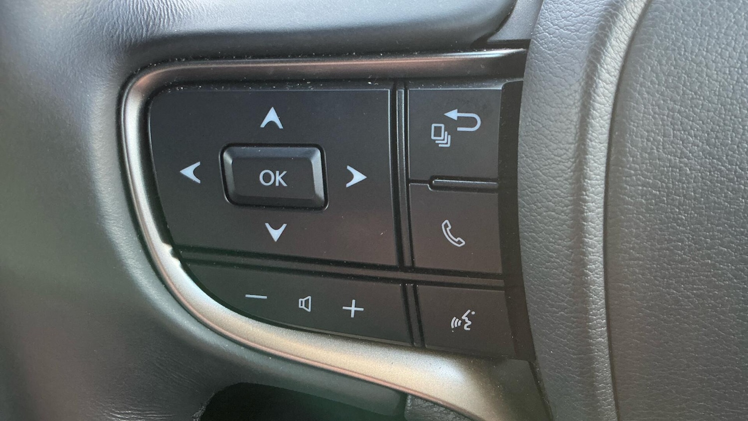 Used Lexus UX 2024 for sale - 77305029: Photo 35