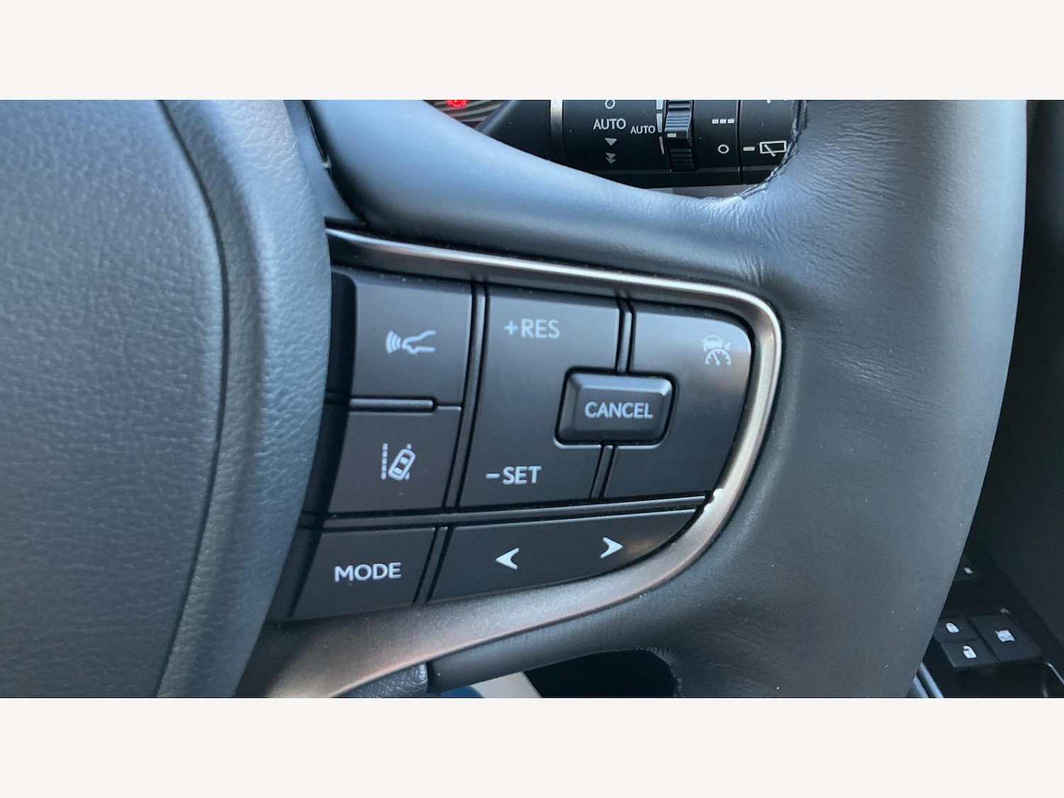 Used Lexus UX 2022 for sale - 76584493: Photo 31