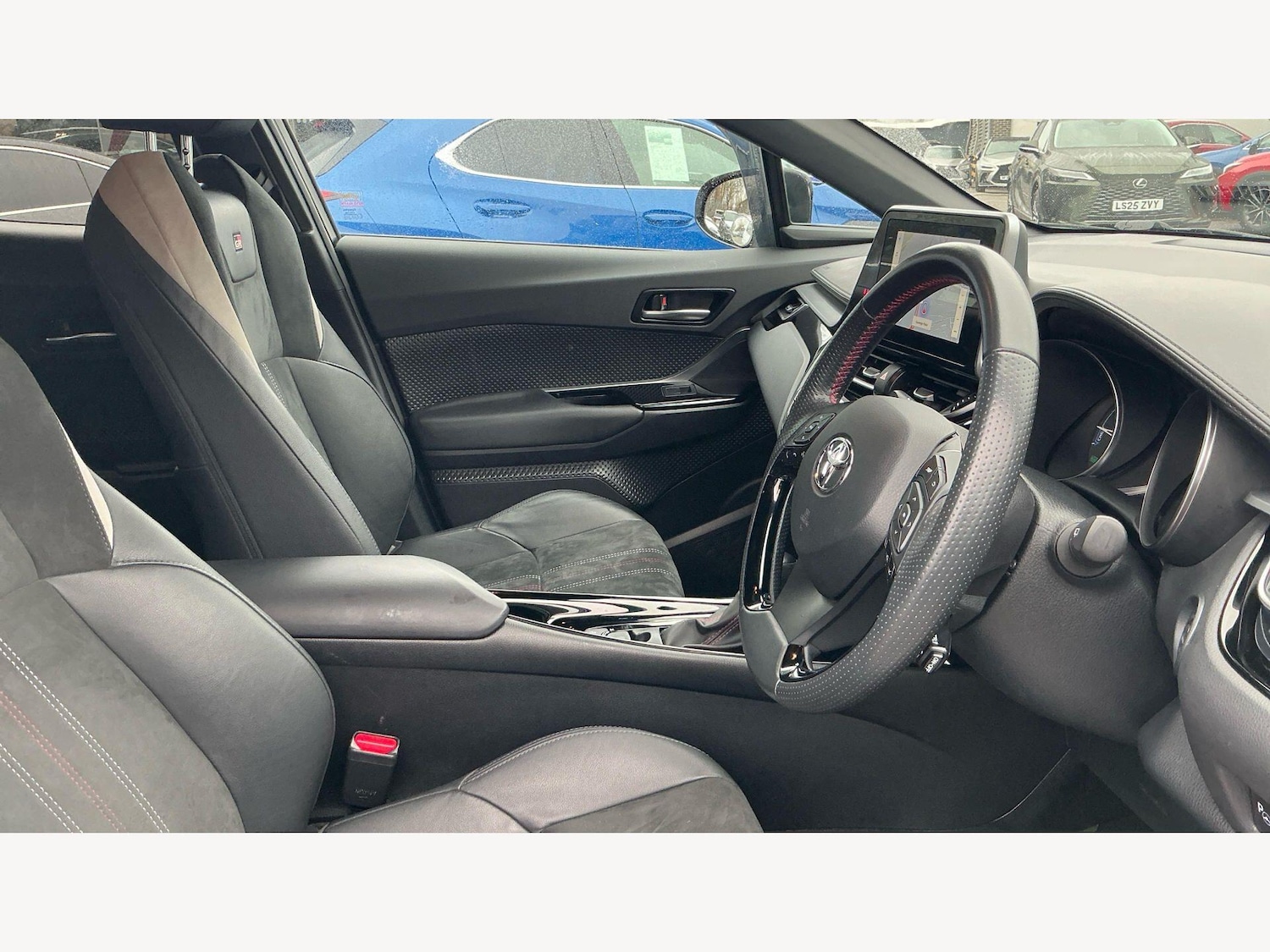 Used Toyota C-HR 2023 for sale - 77612693: Photo 15