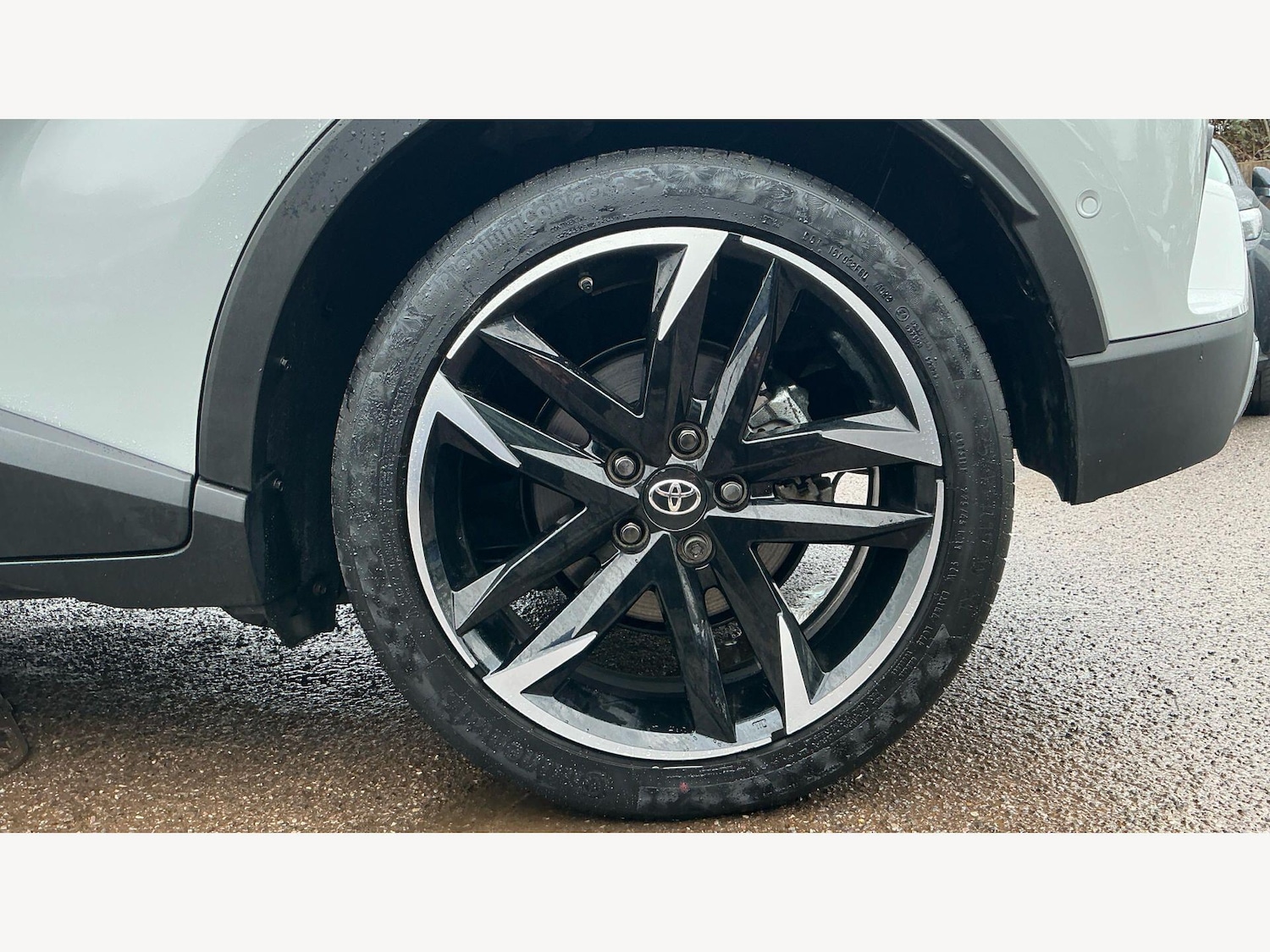 Used Toyota C-HR 2023 for sale - 77612693: Photo 21