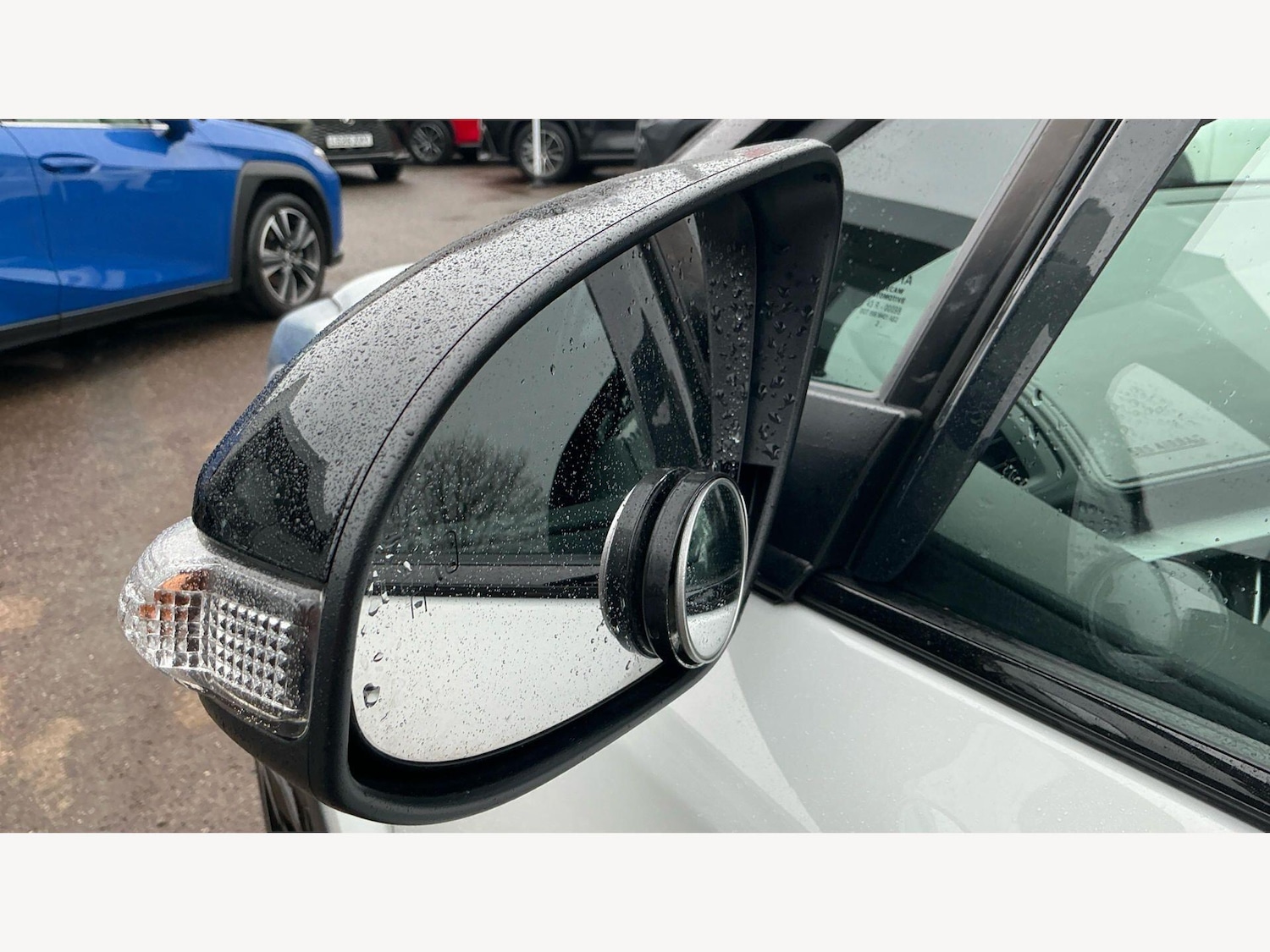 Used Toyota C-HR 2023 for sale - 77612693: Photo 30