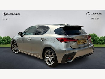 Used Lexus CT 2018 for sale - 79133000: Photo