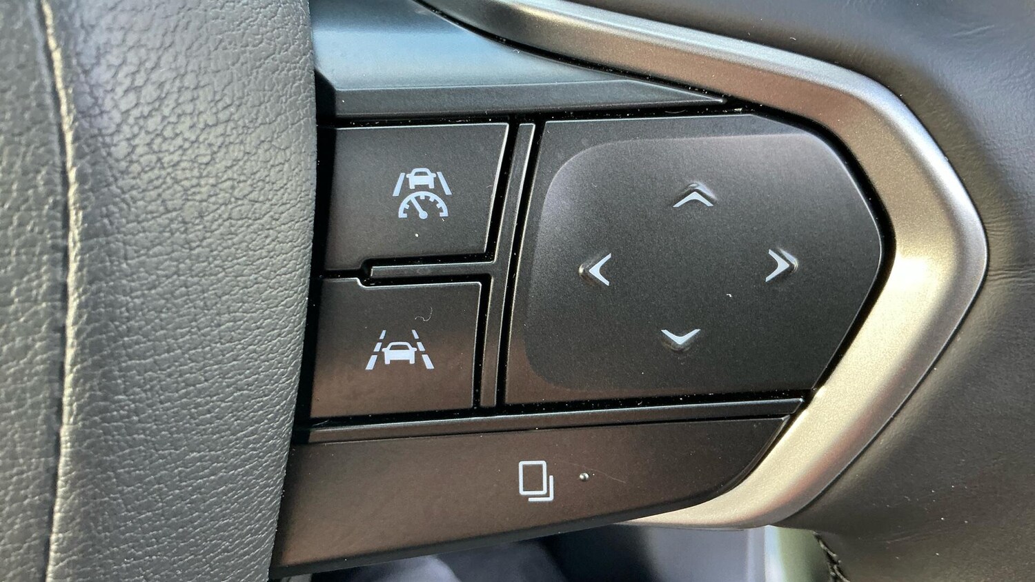 Used Lexus RX 2025 for sale - 77537588: Photo 36