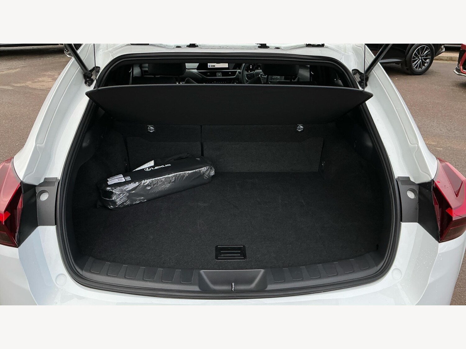 Used Lexus UX 2024 for sale - 77574343: Photo 17