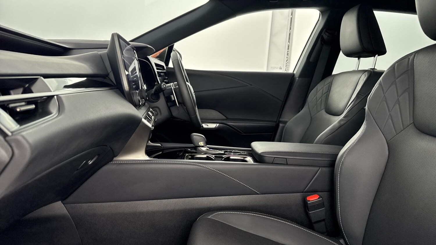 Used Lexus RX 2024 for sale - 77359005: Photo 6