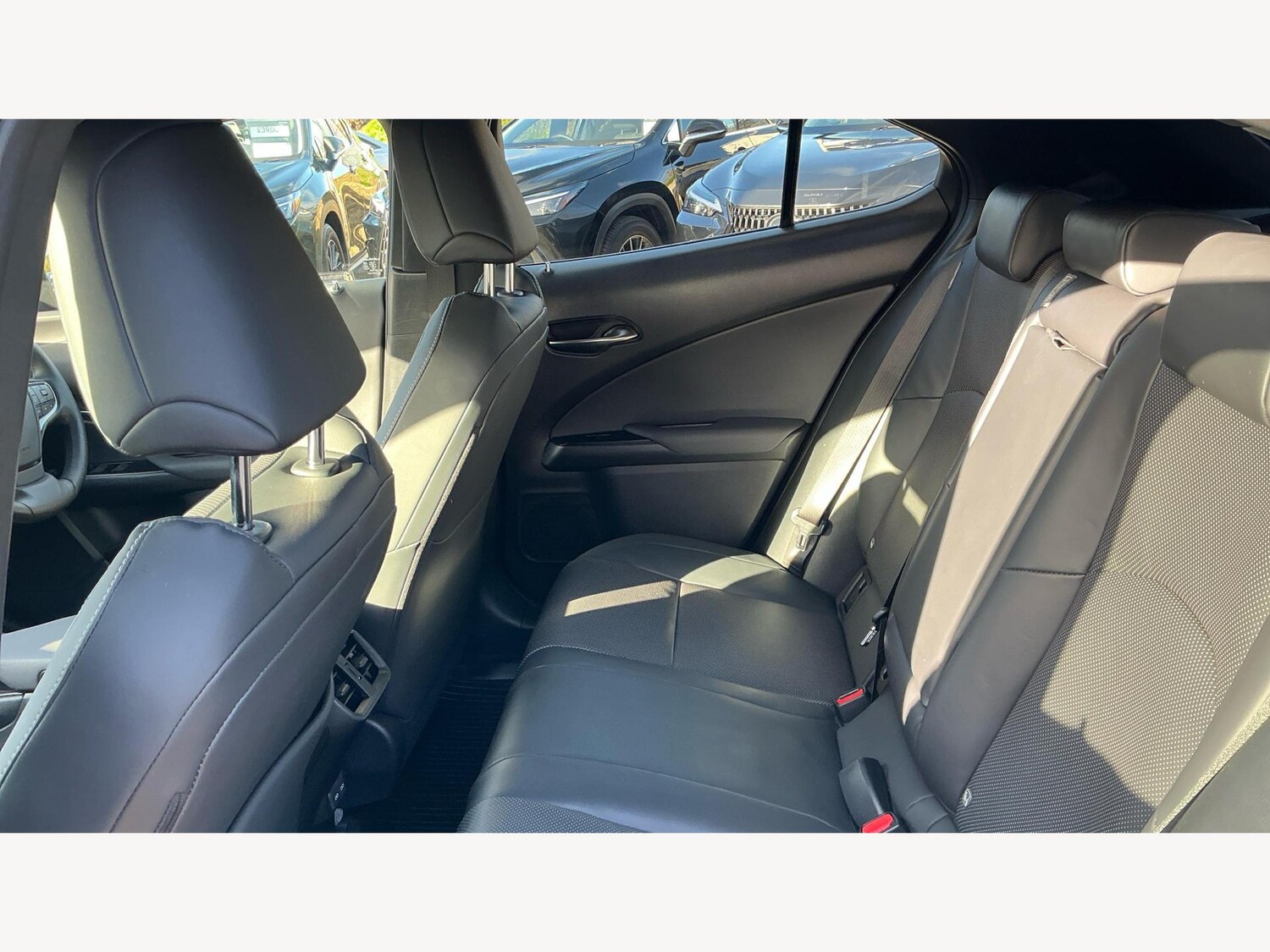 Used Lexus UX 2022 for sale - 76742403: Photo 16