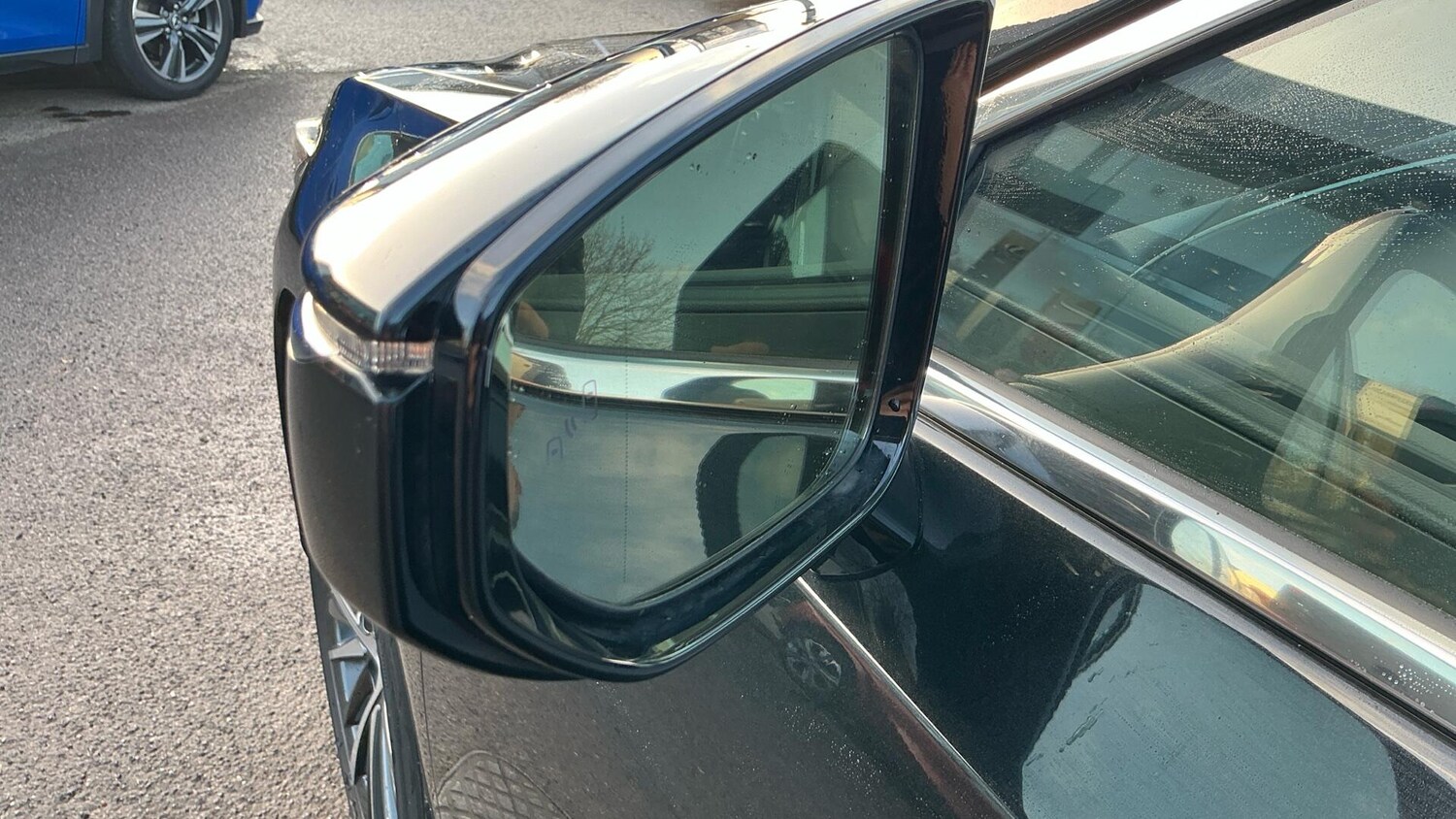 Used Lexus ES 2023 for sale - 76855901: Photo 32