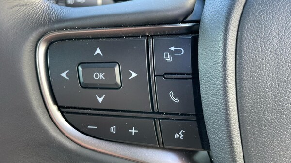 Used Lexus UX 2024 for sale - 74599838: Photo 33