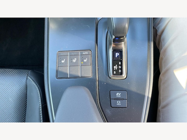 Used Lexus UX 2024 for sale - 74599838: Photo 37