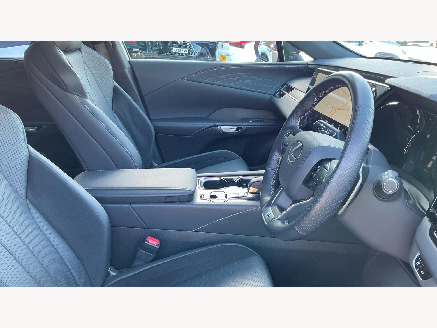 Used Lexus RX 2024 for sale - 75757215: Photo 15