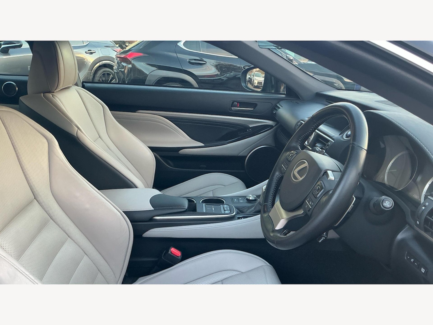 Used Lexus RC 2017 for sale - 76689712: Photo 15