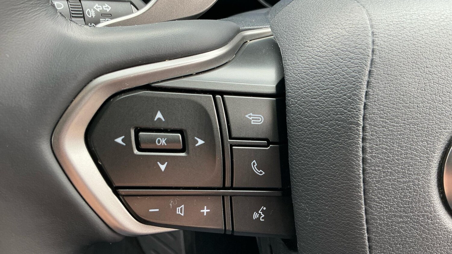 Used Lexus NX 2024 for sale - 76200790: Photo 33