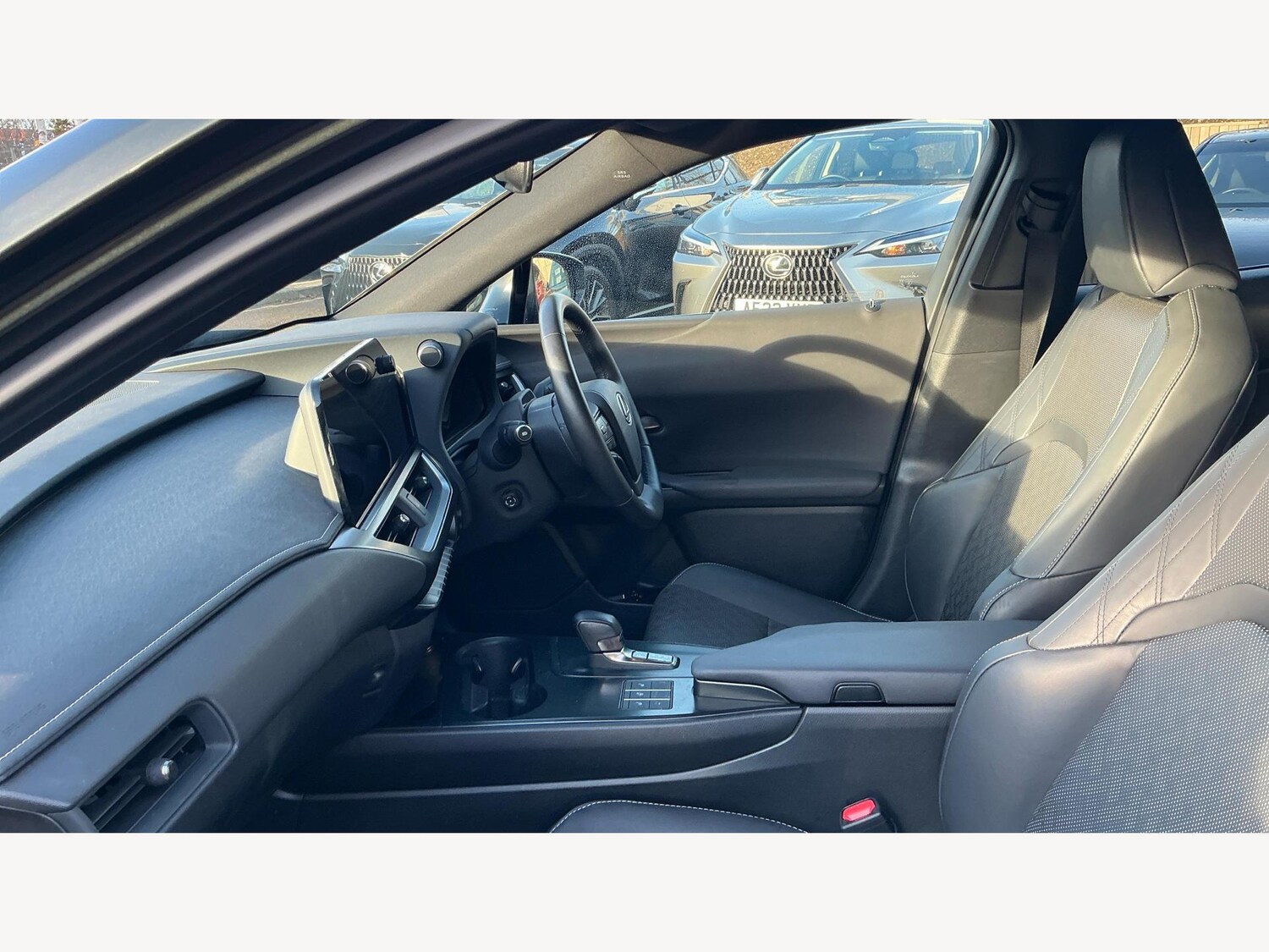Used Lexus UX for sale - 77768705: Photo 8