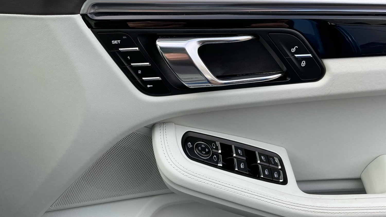 Used Porsche Macan for sale - 77670765: Photo 32