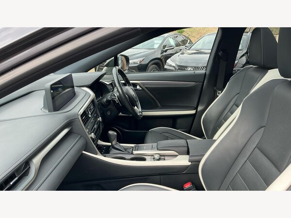 Used Lexus RX 2022 for sale - 76122262: Photo 8