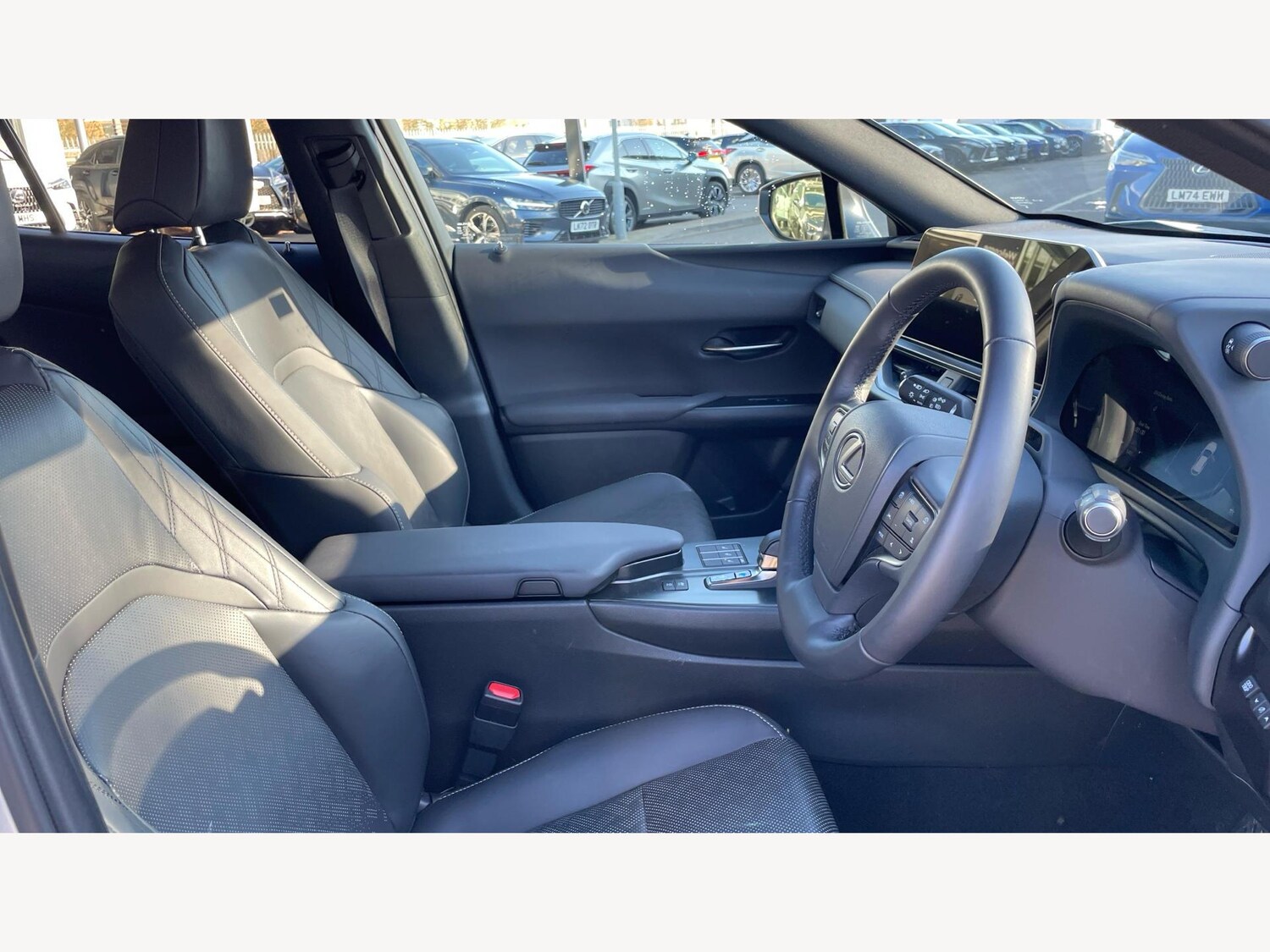 Used Lexus UX 2024 for sale - 76701157: Photo 15