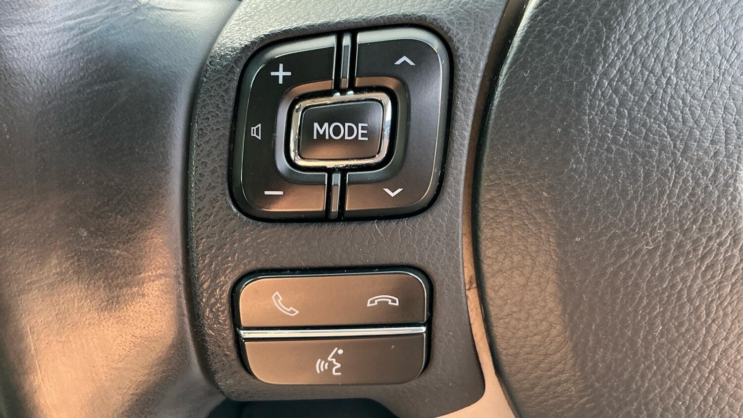 Used Lexus NX 2015 for sale - 75707584: Photo 33