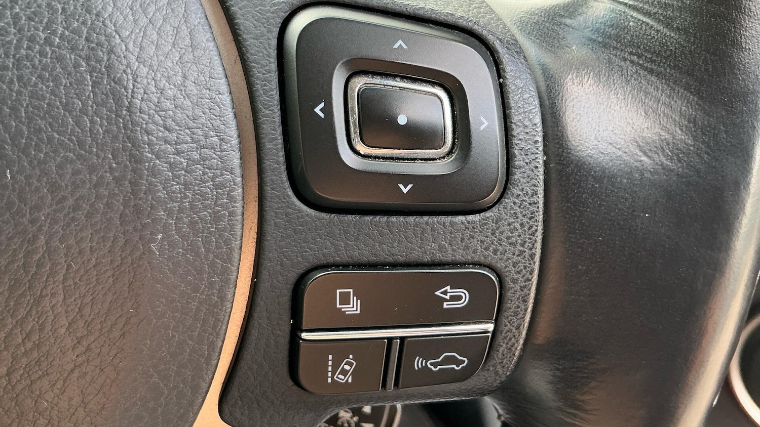 Used Lexus NX 2015 for sale - 75707584: Photo 34