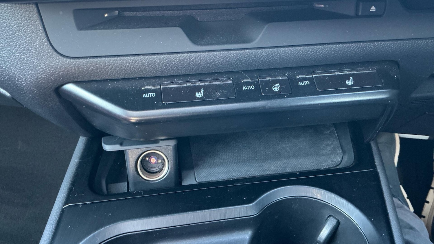 Used Lexus UX 2022 for sale - 77939824: Photo 37