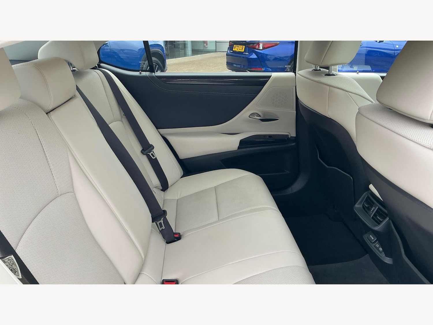 Used Lexus ES 2024 for sale - 76189776: Photo 11