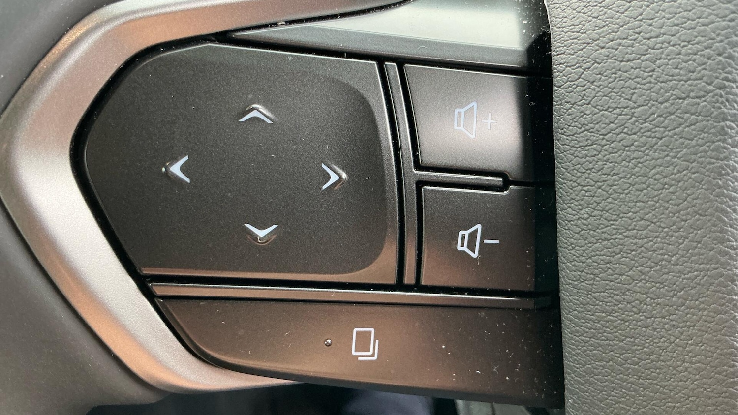 Used Lexus LBX 2025 for sale - 77081893: Photo 34