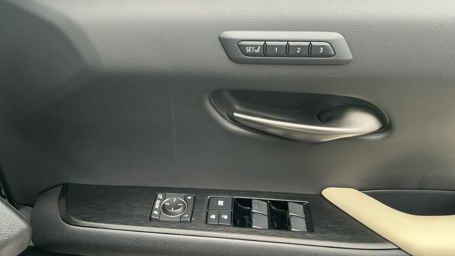 Used Lexus UX 2020 for sale - 77386714: Photo 38